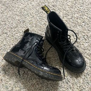 Doc Martens 1460 glitter star
Size 4youth